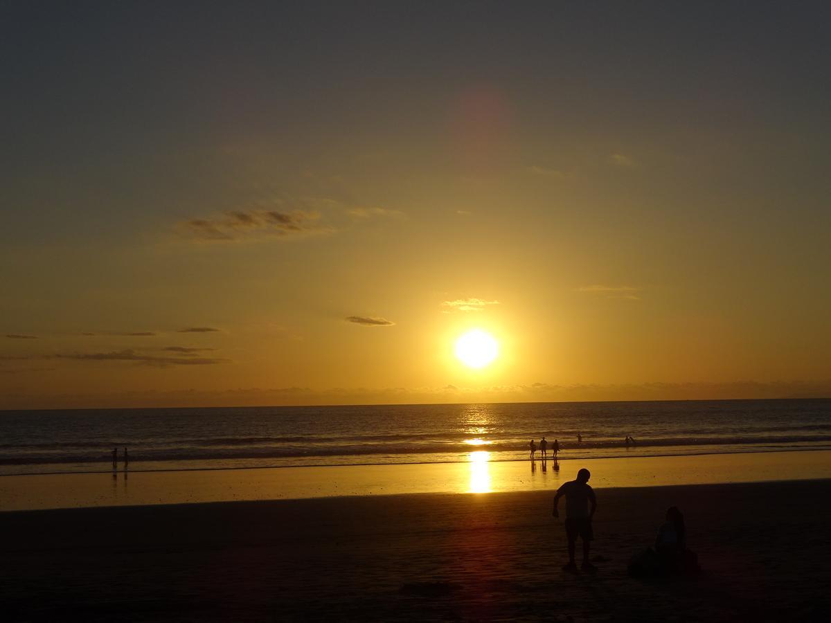 Cabinas Sunset Jaco Exterior photo